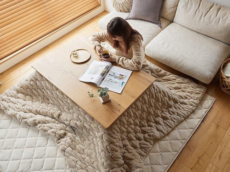 天板にオーク突板を使用！自然な木の質感がナチュラルなオールシーズン