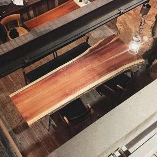 杉一枚板・無垢板特集のページです。| 一枚板テーブル 通販｜大阪｜一