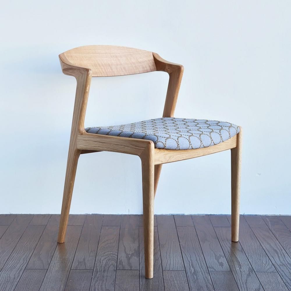 ユナ セミアームチェア/ミナペルホネンtambourine/ オーク｜三島家具