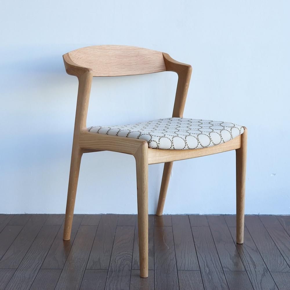 ユナ セミアームチェア/ミナペルホネンtambourine/ オーク｜三島家具