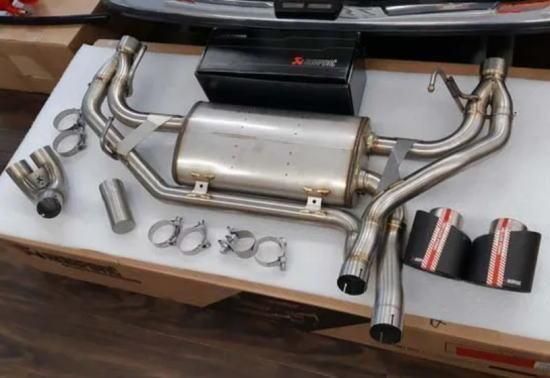 アバルト500 595 695 AKRAPOVICマフラーキット | チタンテール