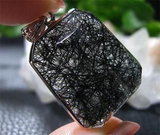 特選品】ペンダントトップ（ブラックルチルクォーツ26