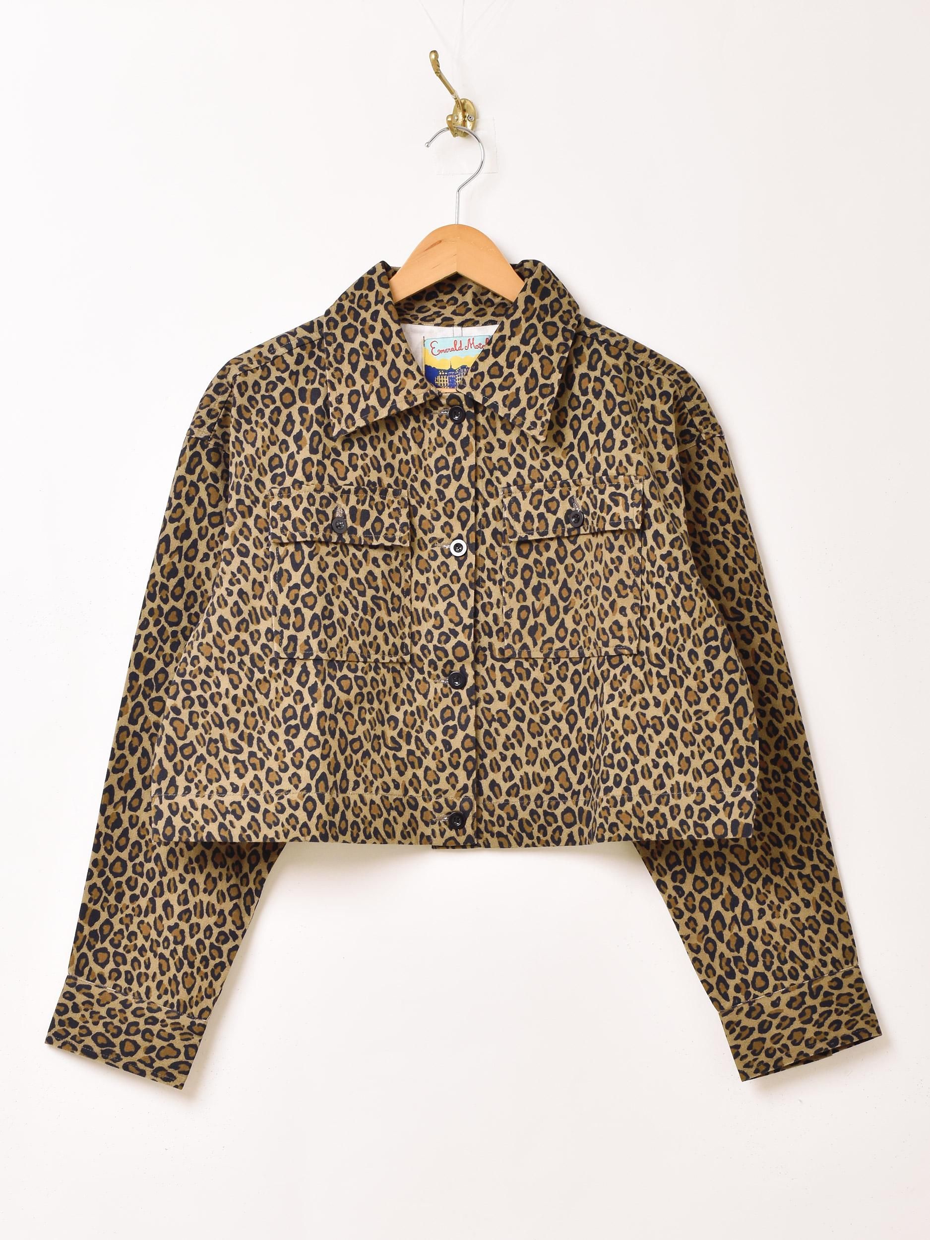 2色展開】「Emerald Motel」レオパード柄 クロップド ジャケット