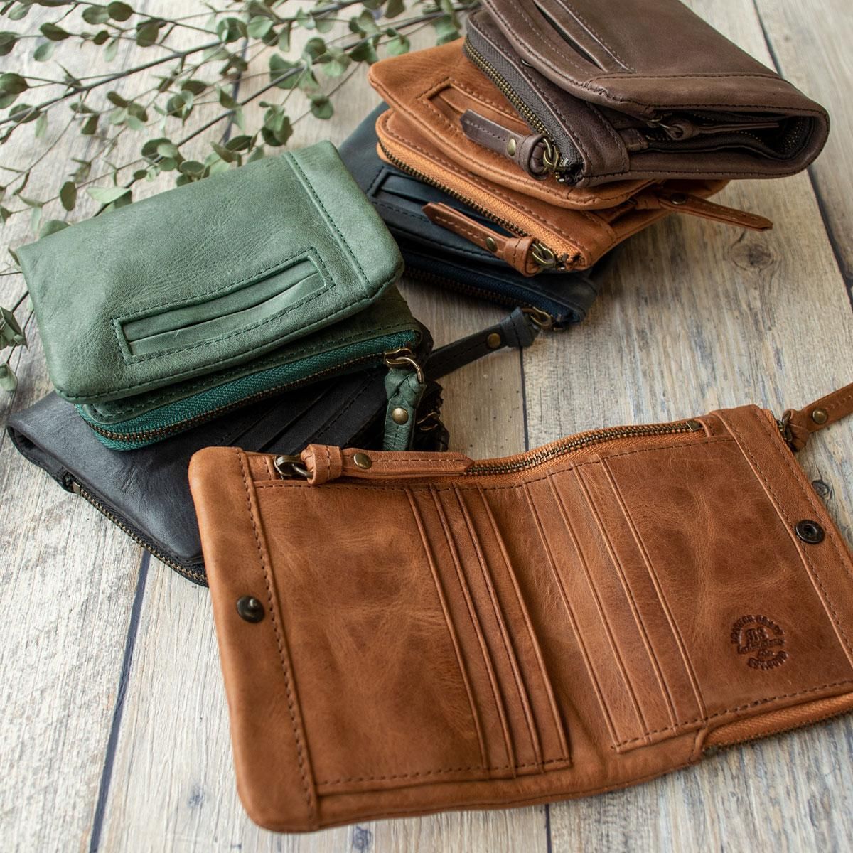 本革製 カジュアル二つ折り財布「モストロ ショートウォレット（大容量