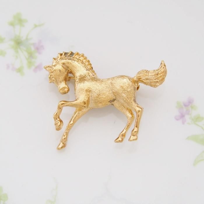 Sphinx スフィンクス ゴールドトーン ホース 馬のブローチ