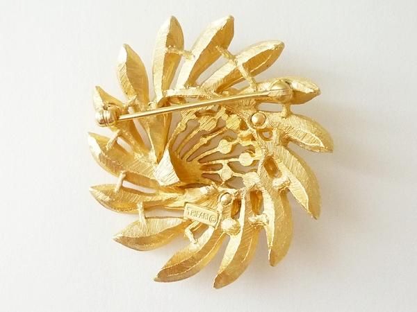 Trifari トリファリ ゴールドトーン フェイクパールとラインストーン