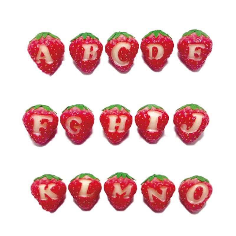 イニシャルいちごバッグチェーン Alphabet strawberry bagchain - 秘密