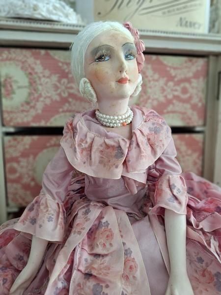 アンティークブドワールドール - アンティークモール＆蚤の市情報