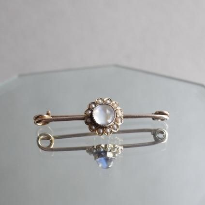 アール・デコ 9金 ムーンストーン パール バー ブローチ（Art Deco 9K