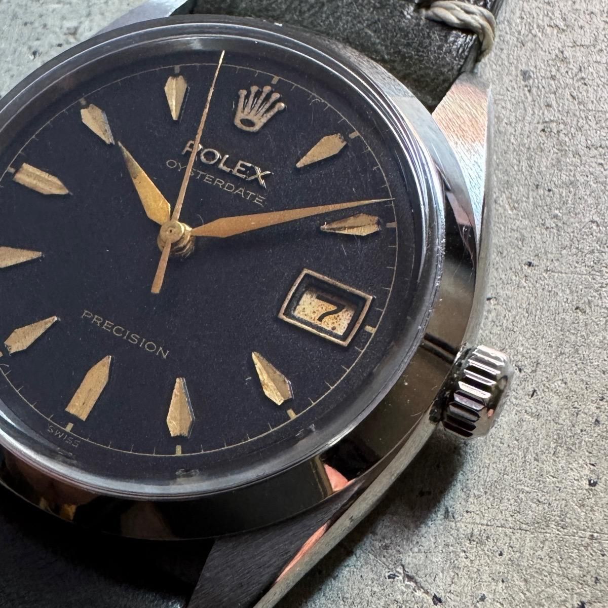 ROLEX OYSTER DATE（ロレックス オイスター デイト） 黒文字盤 赤黒