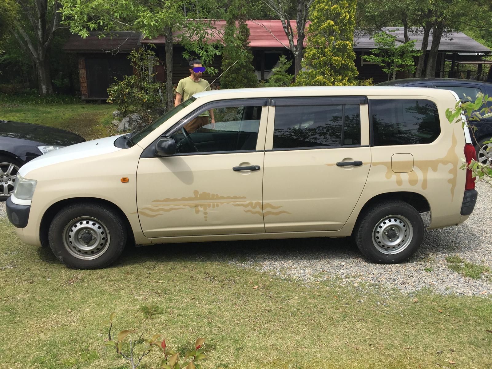 トヨタ プロボックスをミルクティーベージュで刷毛塗り全塗装！ - 刷毛