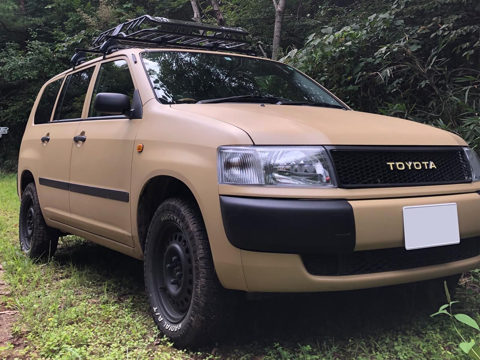 トヨタ プロボックスをミルクティーベージュで刷毛塗り全塗装！ - 刷毛