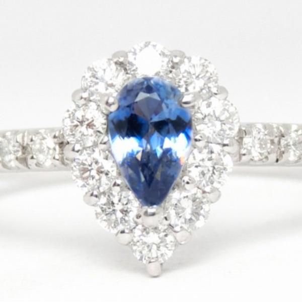 ベニトアイト ダイヤモンドリング BI 0.25ct D 0.30ct Pt900 日独宝石