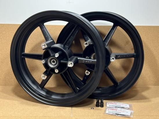 13インチ化!! 【RCB】 シグナスグリファス ホイール前後セット マット