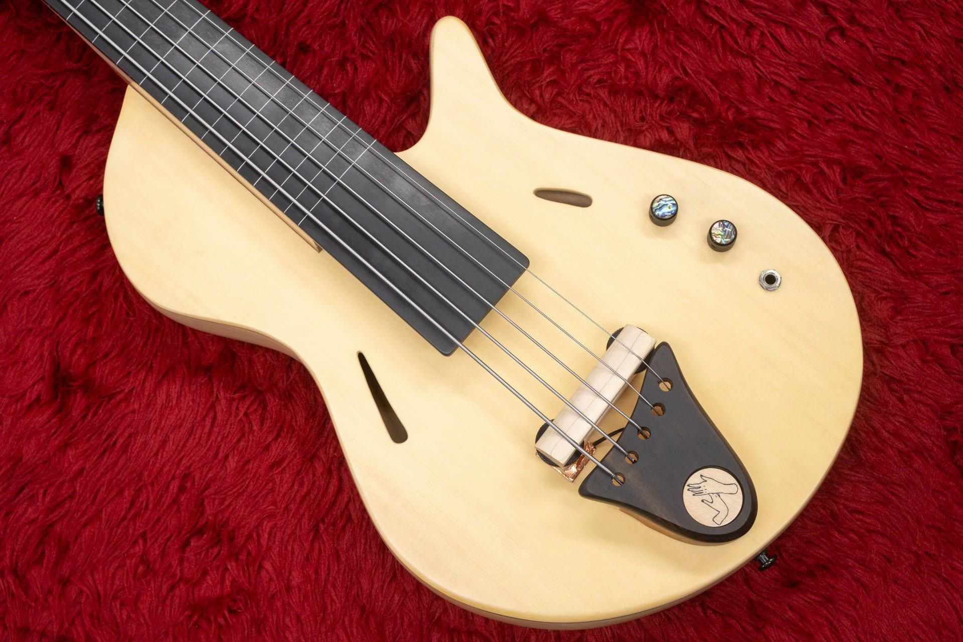 new】Benevolent Basses / Benevolo Cinque 5st with Hi-C string
