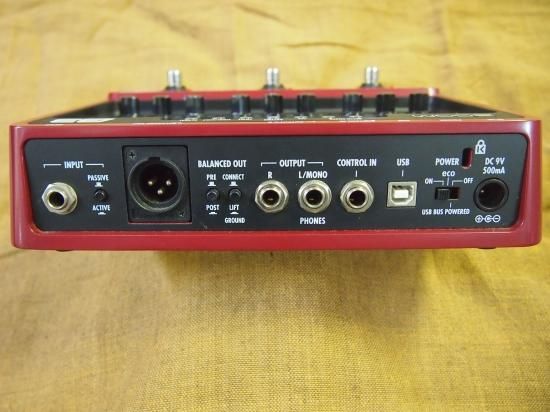 ZOOM B3 - Geek IN Box