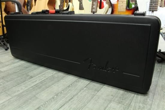 Fender Bass Hard Case - Geek IN Box