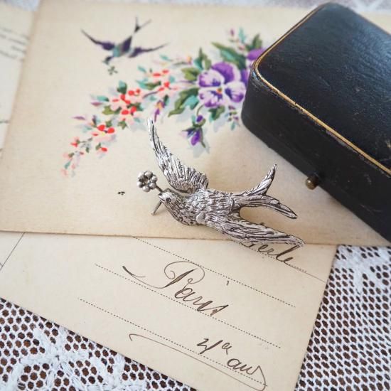 アンティーク ツバメのブローチ | フランス20世紀初頭 ツバメとお花の