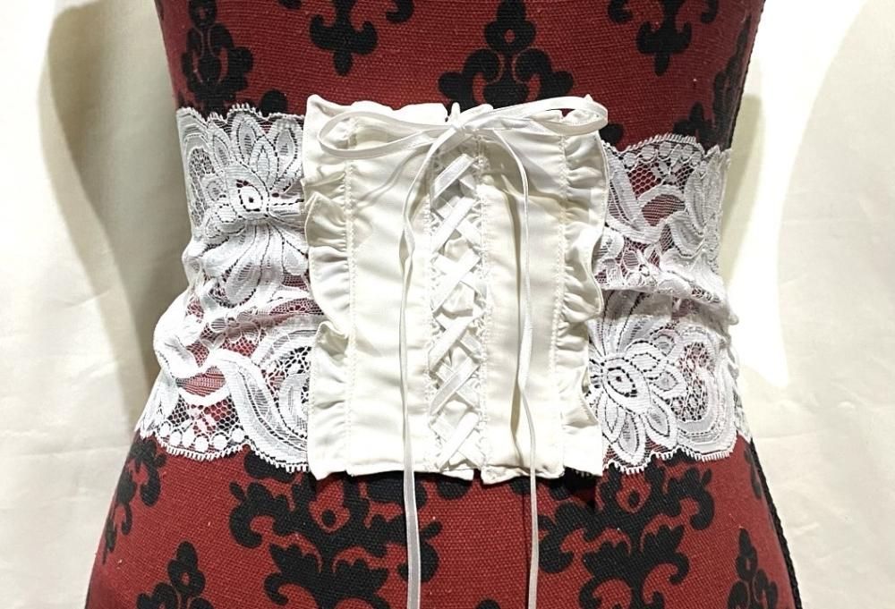 コルセット型フェミニンレースベルト：白レース - MARBLE ~online shop~