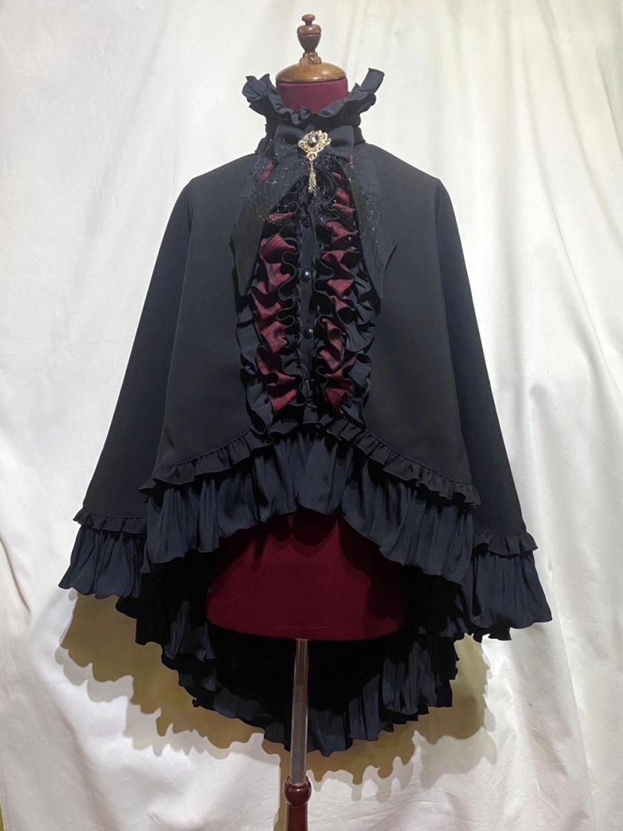 ヴァンパイアタイ付き立ち襟フリルマント：黒×赤黒チェック - MARBLE