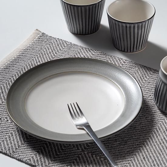 グレー リムプレート・21cm | 十二ヵ月 Online shop