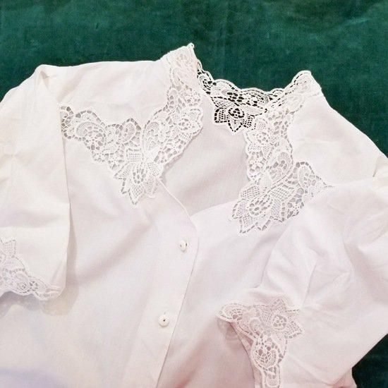 ヨーロッパヴィンテージ ＊ レースカラーブラウス ＊ ホワイト
