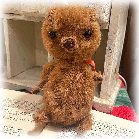松浦愛子さんのテディベア・ブランド ＊ ” AIKO BEAR” ＊ ブラウンの