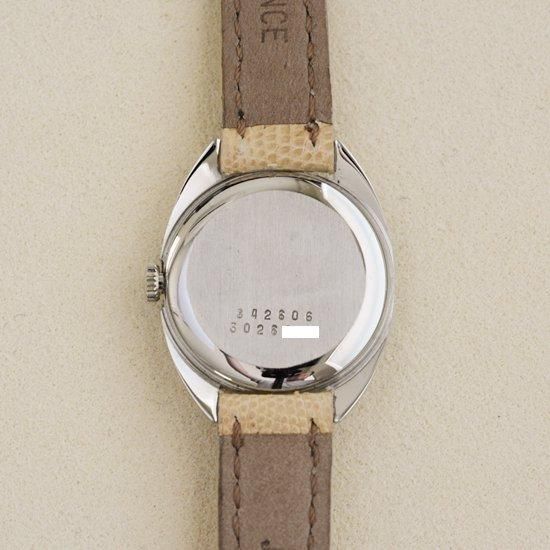 ユニバーサルジュネーブ UNIVERSAL GENEVE｜オーバル｜手巻き・1960