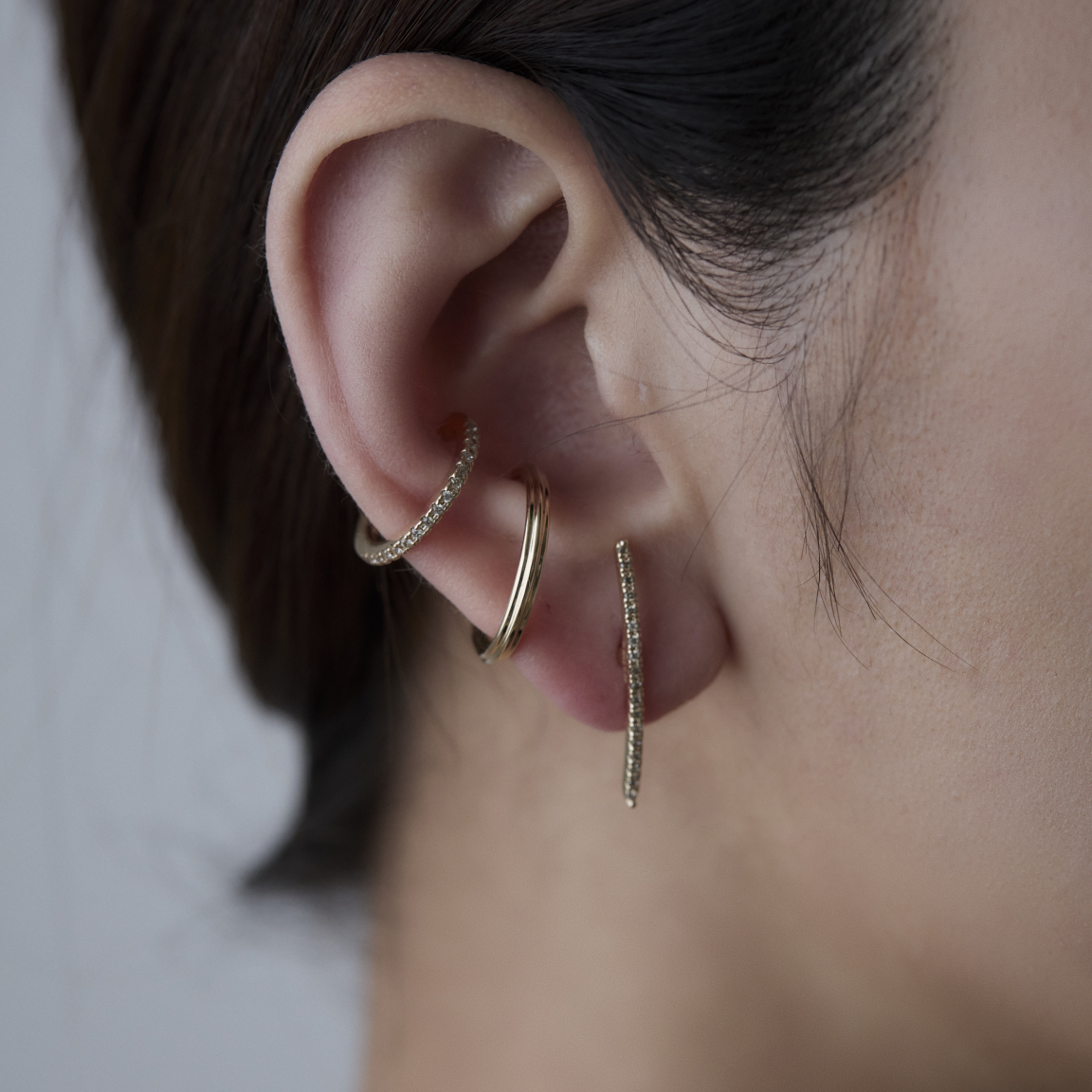Hirotaka（ヒロタカ) Gossamer Diamond Long Bar Earring