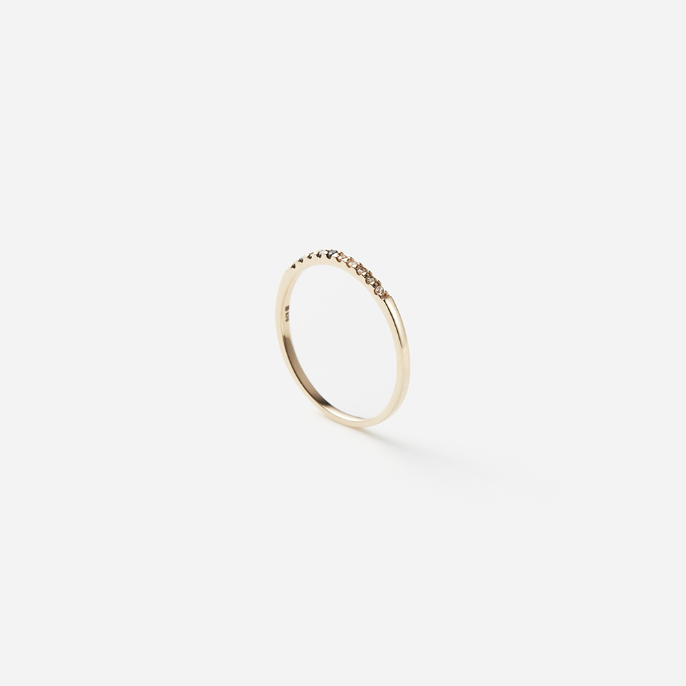 Hirotaka（ヒロタカ) Gossamer White & Black Diamonds Pinky Ring