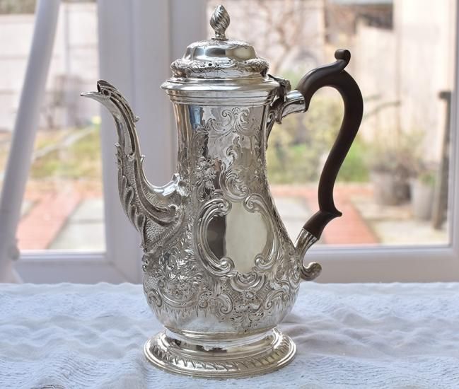 英国アンティーク銀器【純銀】1773年 コーヒーポット Walter Brind