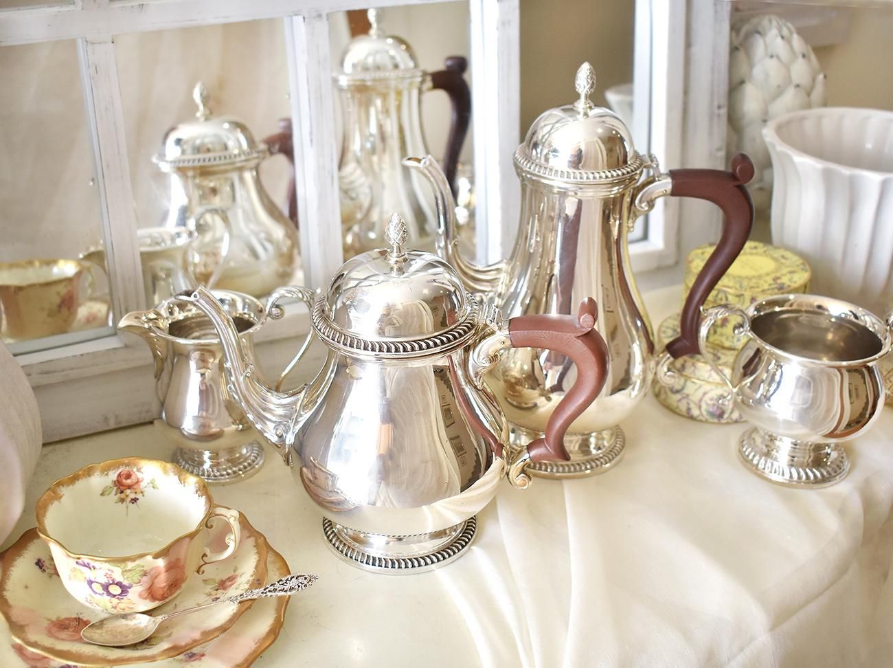 英国銀器【シルバープレート】ティーサービス（ティーポット・コーヒー