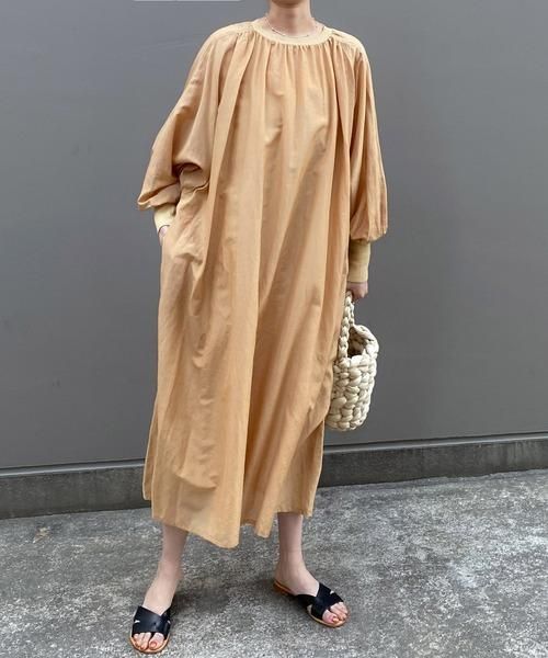 Audrey and John Wad - コットンシルク袖リブギャザーワンピース