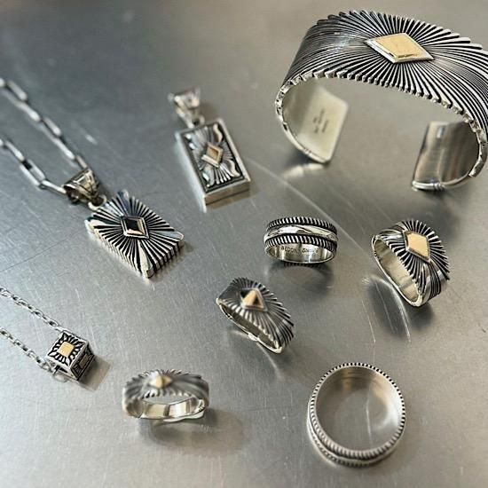 14K GOLD サンバーストワイドバングル By Pat Bedonie - インディアン