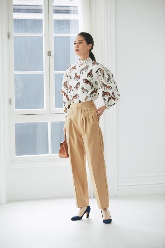 ホースプリントブラウス(オフホワイト) - seventen