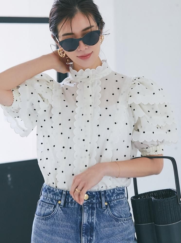 再入荷】スカラップティアードブラウス(ホワイト×ブラックドット