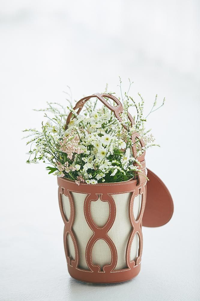 再入荷】カットワークレザーバケットバッグ - seventen