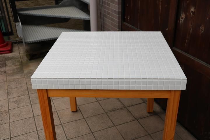 MOMO natural(モモナチュラル)のMOSAIC TOP ダイニングテーブル。天板