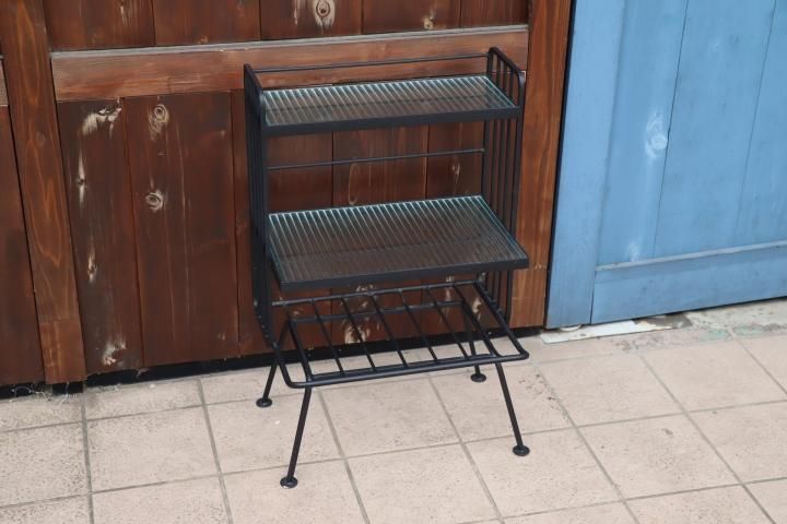 unico(ウニコ)の華奢なデザインとチェッカーガラスが印象的なSTELLA