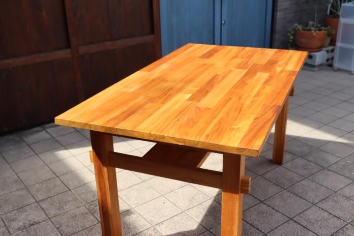 unico(ウニコ)の人気シリーズBREATH(ブレス) チーク無垢材 ダイニング