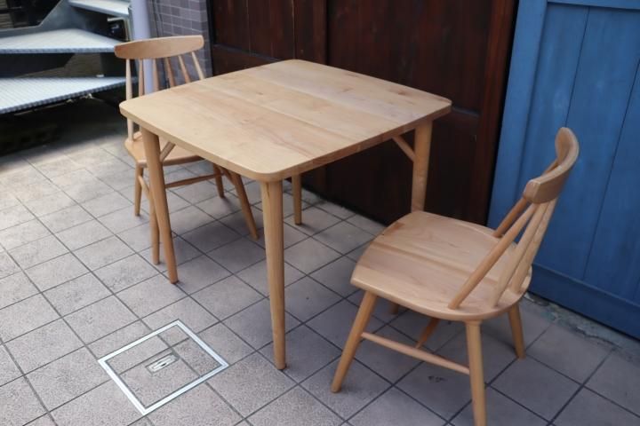 KEYUCA(ケユカ)で取り扱われていた、メイウィンザー ダイニング