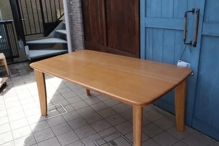 karimoku(カリモク家具)のchitano(チターノ)シリーズのダイニング