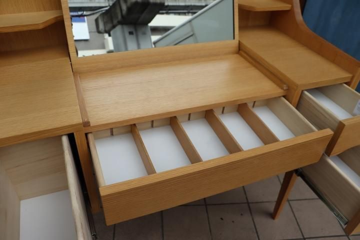 値下げ/unico(ウニコ)のSIGNE(シグネ)シリーズのドレッサーです