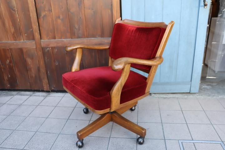 Karimoku(カリモク家具)のCOLONIAL(コロニアル)シリーズ デスク