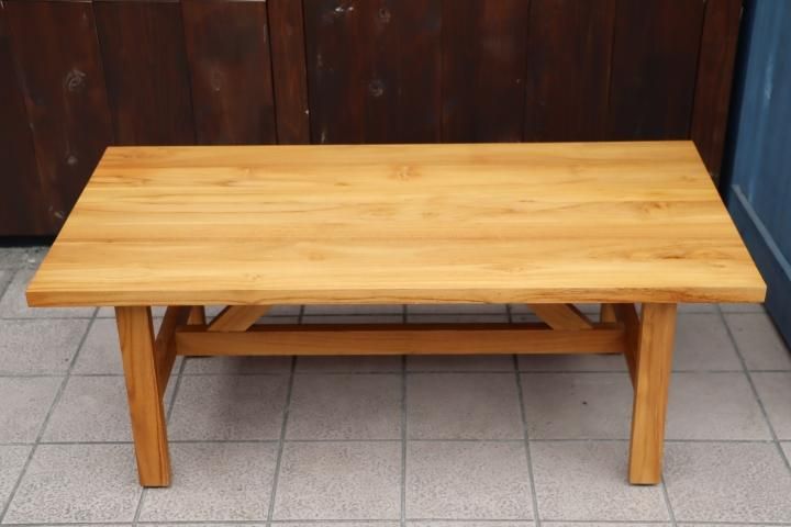 unico(ウニコ)のSOTO(ソト) チーク無垢材 ローテーブルテーブルです