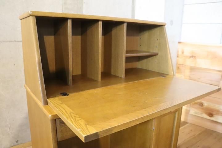 老舗家具メーカーHAMAMOTO(浜本工芸)のナラ無垢材を使用した