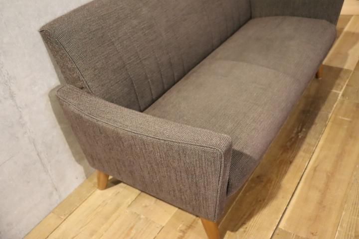 unico(ウニコ)がkarimoku(カリモク家具)とコラボしたヴィンテージ