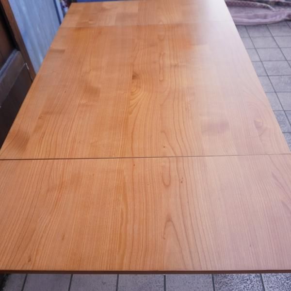 unico(ウニコ)のVIVO:Extension table！チェリー材のナチュラル感と