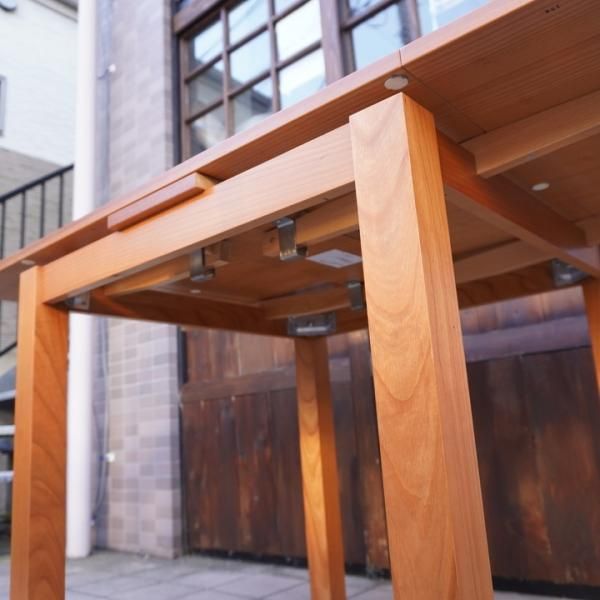 unico(ウニコ)のVIVO:Extension table！チェリー材のナチュラル感と