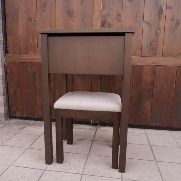 稀少なタモ材を使用した無印良品(MUJI)のドレッサー/スツールです